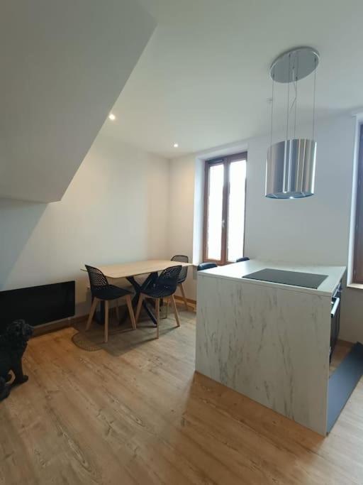 # Le Beffroi# Maison# Murol Exterior photo