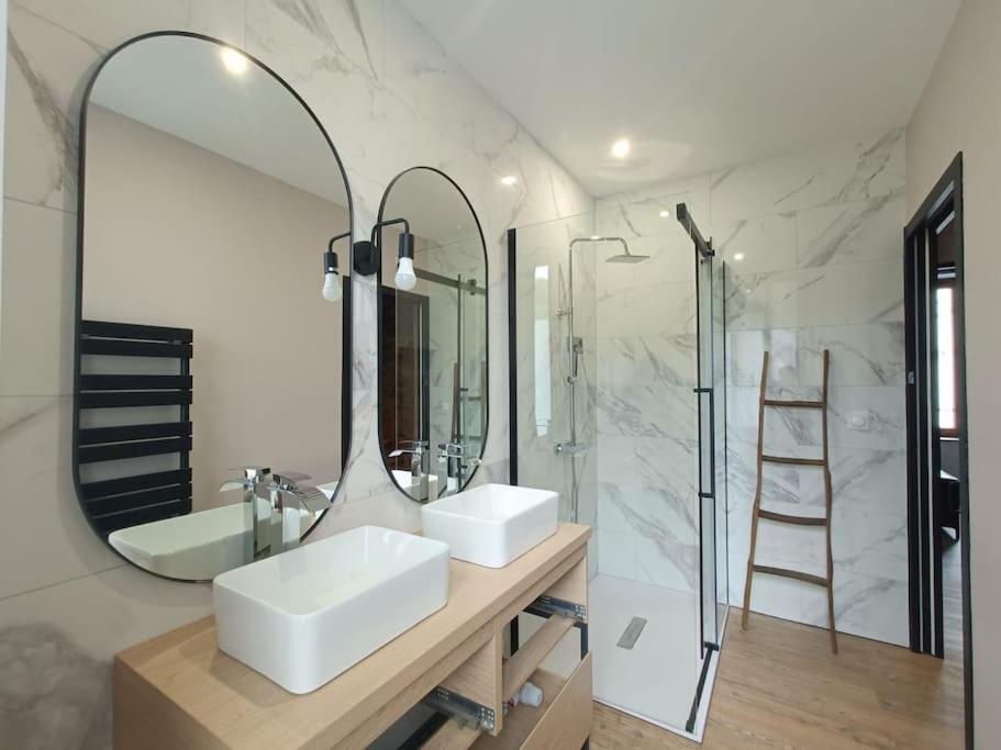 # Le Beffroi# Maison# Murol Exterior photo